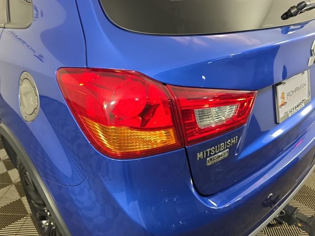 2017 Mitsubishi Outlander Sport 2.0 LE