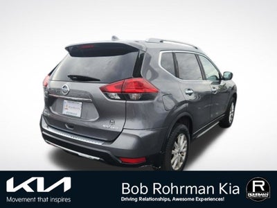 2017 Nissan Rogue SV