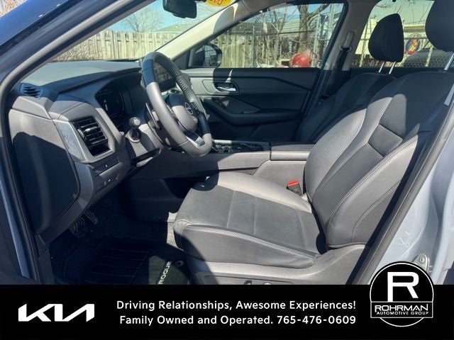 2024 Nissan Rogue SL