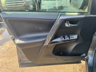 2016 Toyota RAV4 SE