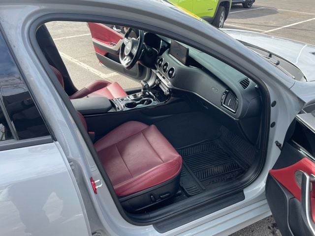 2022 Kia Stinger GT-Line