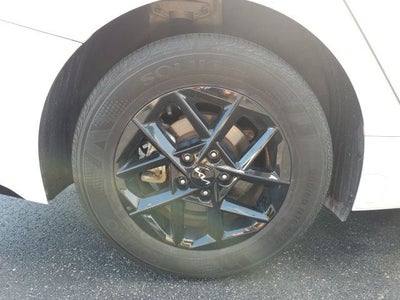 2025 Kia K5 LXS
