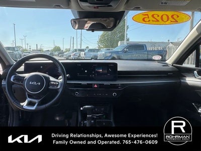 2025 Kia K5 EX