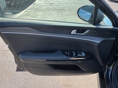 2025 Kia K5 EX