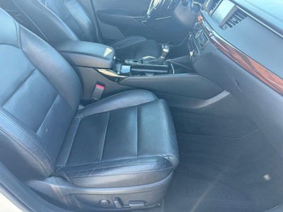 2017 Kia Cadenza Technology