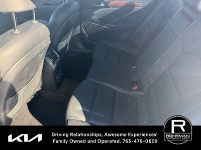 2017 Kia Cadenza Technology