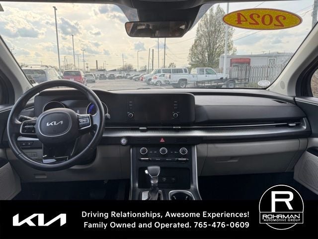 2024 Kia Carnival LX