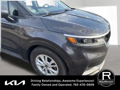 2024 Kia Carnival LX