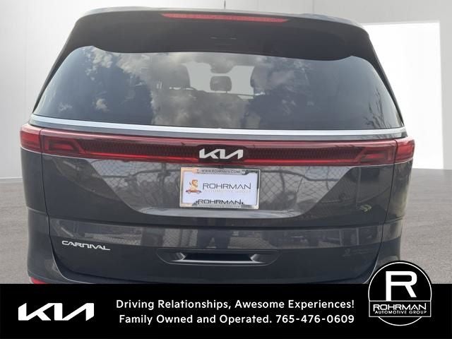 2024 Kia Carnival LX