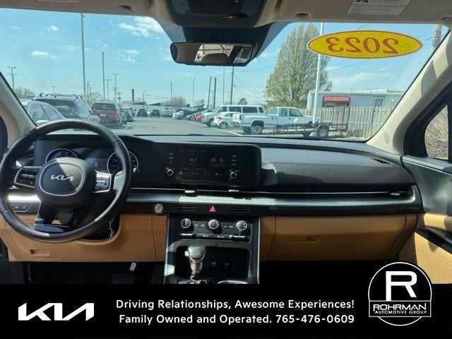 2023 Kia Carnival LX