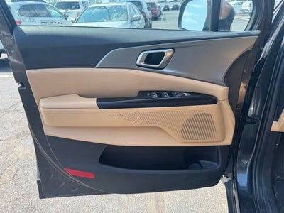 2023 Kia Carnival LX