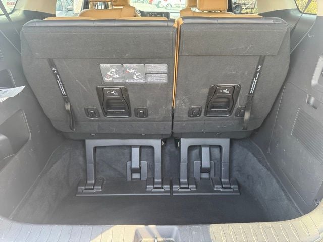 2023 Kia Carnival LX