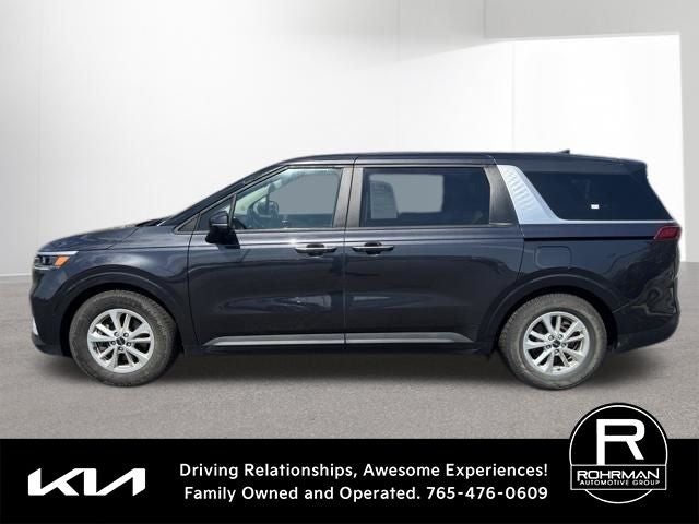 2023 Kia Carnival LX