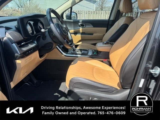 2023 Kia Carnival LX