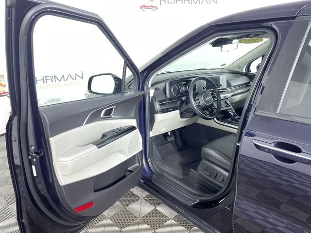 2022 Kia Carnival LXS