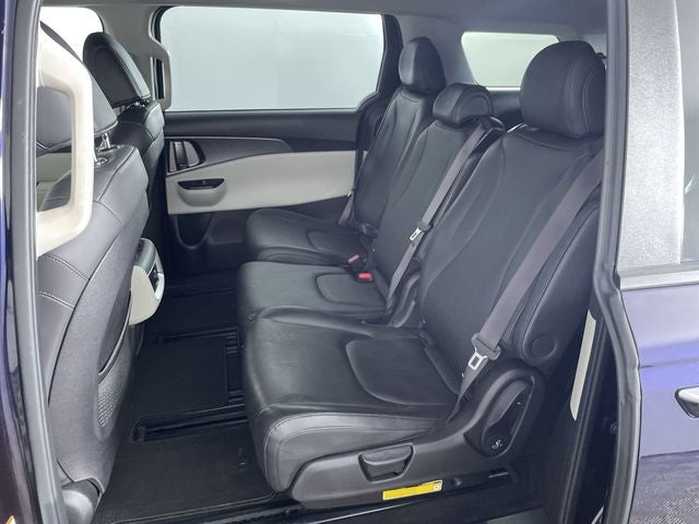 2022 Kia Carnival LXS