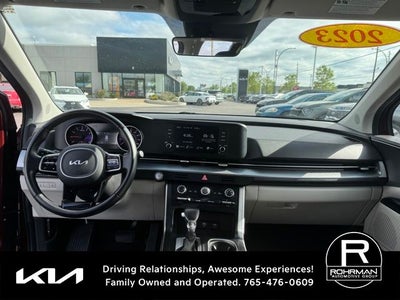 2023 Kia Carnival LX Seat Package