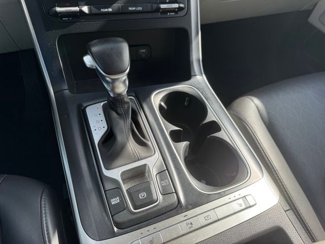 2023 Kia Carnival LX Seat Package