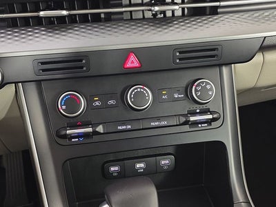 2023 Kia Carnival LX Seat Package