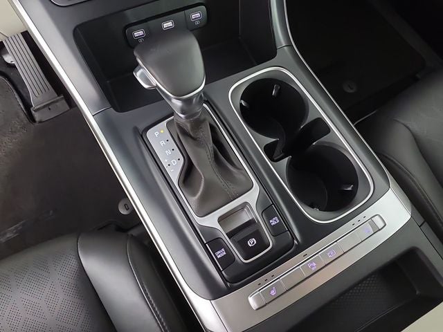2023 Kia Carnival LX Seat Package