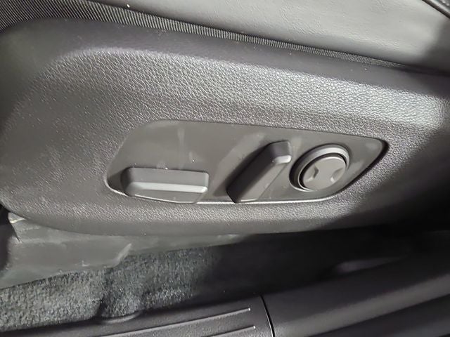 2023 Kia Carnival LX Seat Package