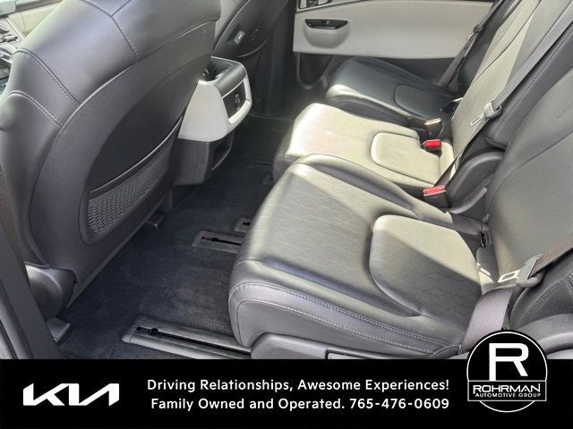 2023 Kia Carnival LX Seat Package