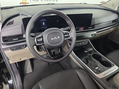 2025 Kia Carnival LXS