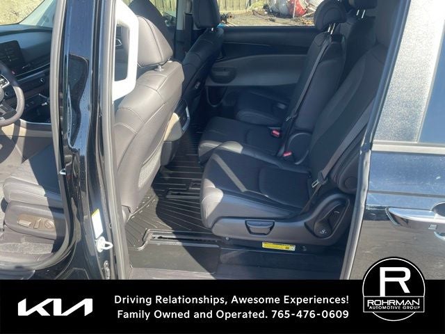 2025 Kia Carnival LXS