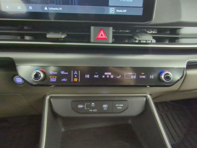 2026 Kia Carnival LXS