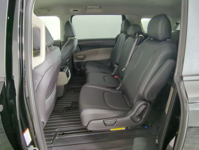 2026 Kia Carnival Hybrid LXS