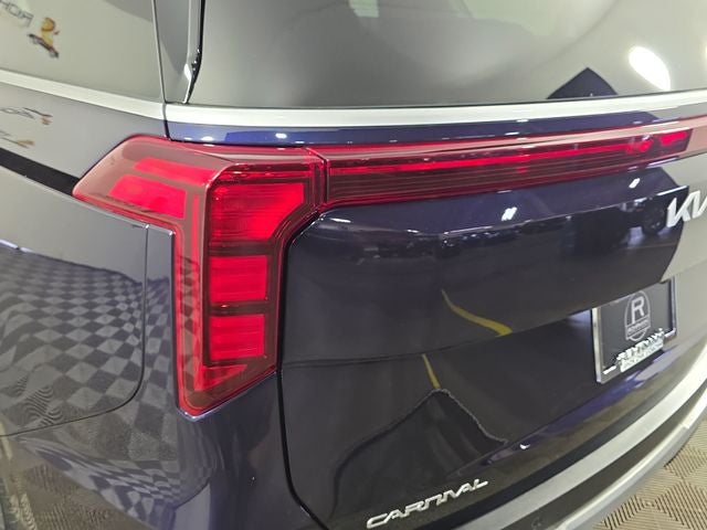2025 Kia Carnival EX