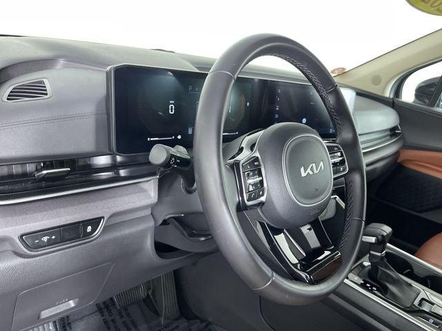 2025 Kia Carnival EX