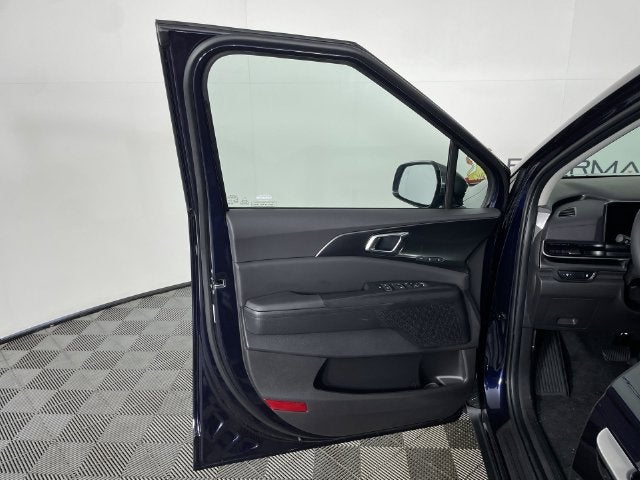 2027 Kia Carnival EX