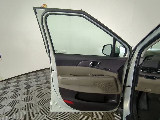 2025 Kia Carnival EX