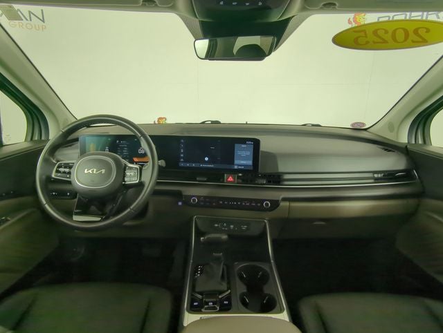 2025 Kia Carnival EX