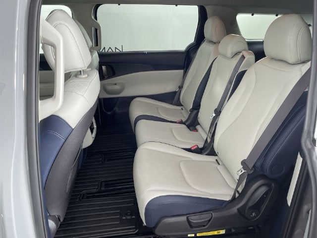 2025 Kia Carnival EX