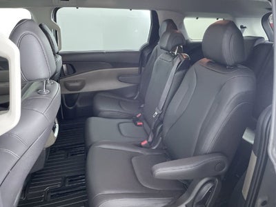 2027 Kia Carnival EX