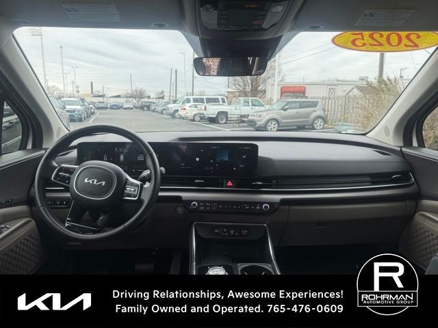 2025 Kia Carnival Hybrid EX
