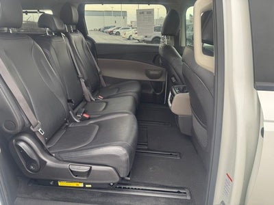 2025 Kia Carnival Hybrid EX