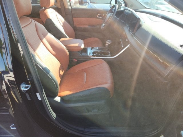 2024 Kia Carnival SX