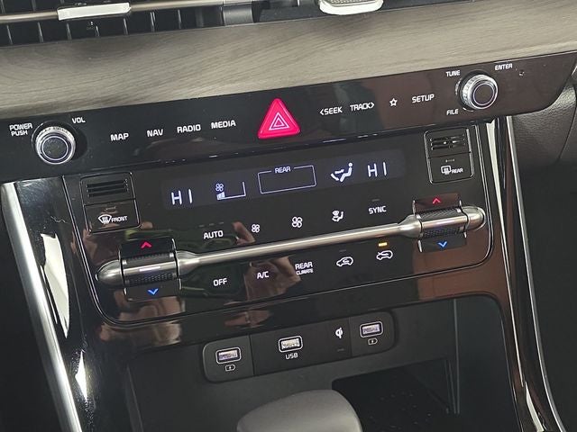 2024 Kia Carnival SX