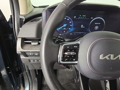 2024 Kia Carnival SX