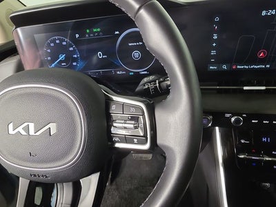 2024 Kia Carnival SX