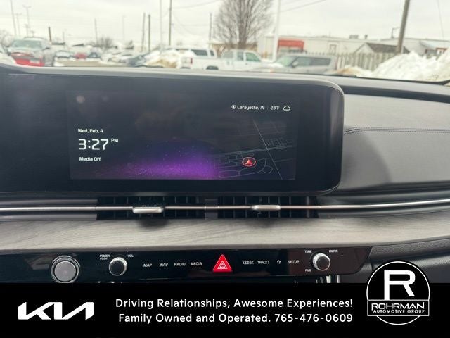 2024 Kia Carnival SX