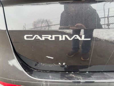 2024 Kia Carnival SX