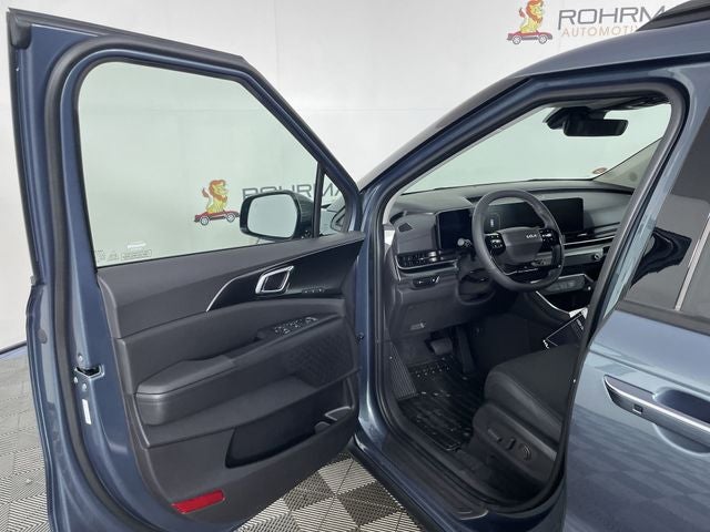 2027 Kia Carnival SX