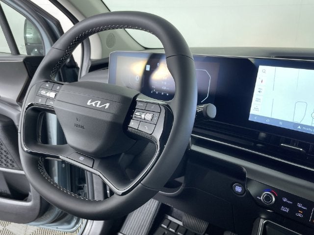 2027 Kia Carnival SX