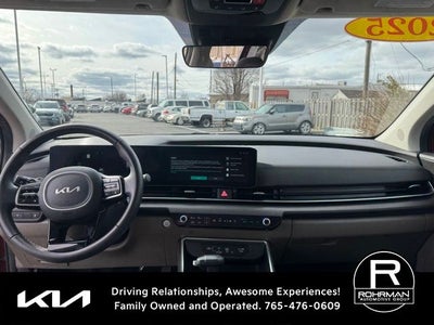 2025 Kia Carnival SX