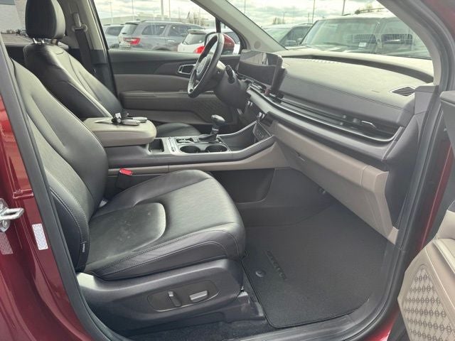 2025 Kia Carnival SX