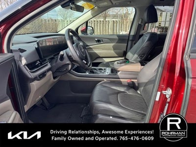 2025 Kia Carnival SX